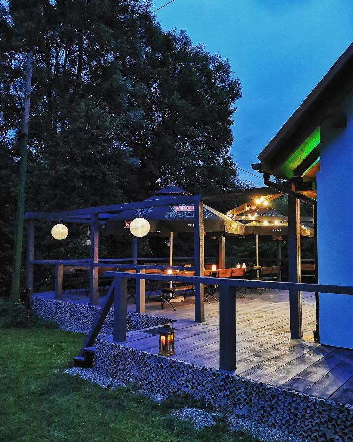Osrodek Volfcamp Kwaszenina Apartment Arlamow Ngoại thất bức ảnh